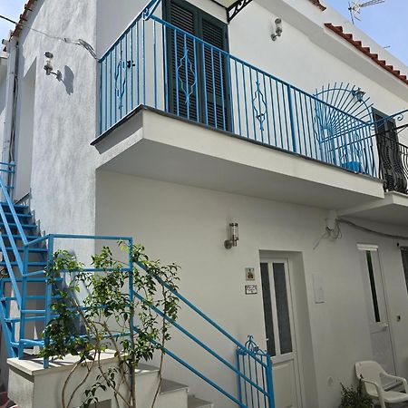 La Casa Di Giuliana Primo Piano Con Balcone Villa Ischia Buitenkant foto