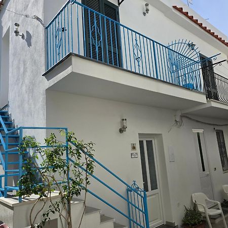 La Casa Di Giuliana Primo Piano Con Balcone Villa Ischia Buitenkant foto